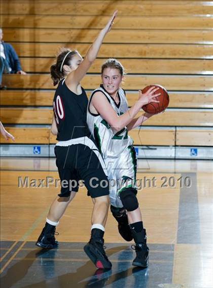 Thumbnail 2 in Nipomo vs Palmdale (Santa Barbara Tournament of Champions) photogallery.