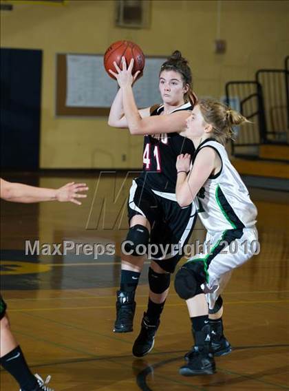 Thumbnail 3 in Nipomo vs Palmdale (Santa Barbara Tournament of Champions) photogallery.