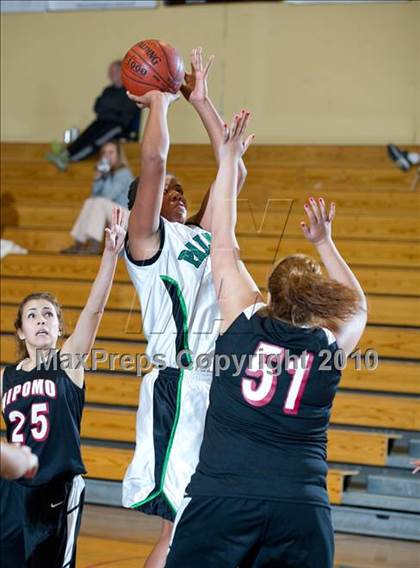 Thumbnail 1 in Nipomo vs Palmdale (Santa Barbara Tournament of Champions) photogallery.