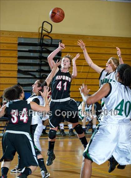 Thumbnail 1 in Nipomo vs Palmdale (Santa Barbara Tournament of Champions) photogallery.