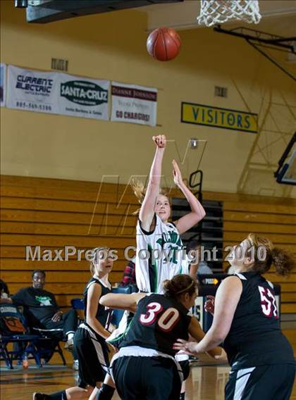 Thumbnail 2 in Nipomo vs Palmdale (Santa Barbara Tournament of Champions) photogallery.