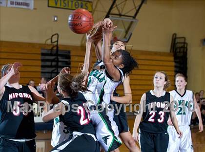 Thumbnail 1 in Nipomo vs Palmdale (Santa Barbara Tournament of Champions) photogallery.