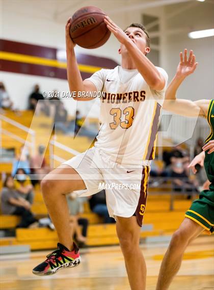 Thumbnail 1 in Moorpark @ Simi Valley photogallery.