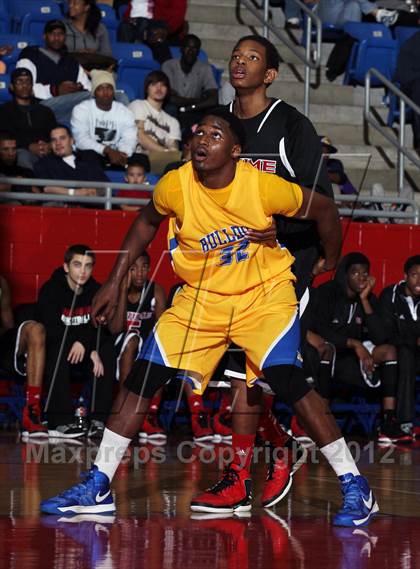 Thumbnail 3 in Prime Prep vs. Carroll (Thanksgiving Hoopfest) photogallery.