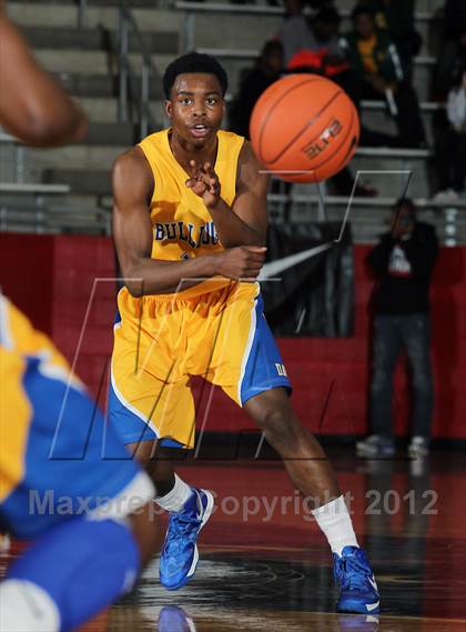 Thumbnail 3 in Prime Prep vs. Carroll (Thanksgiving Hoopfest) photogallery.