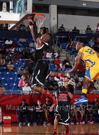Thumbnail 2 in Prime Prep vs. Carroll (Thanksgiving Hoopfest) photogallery.