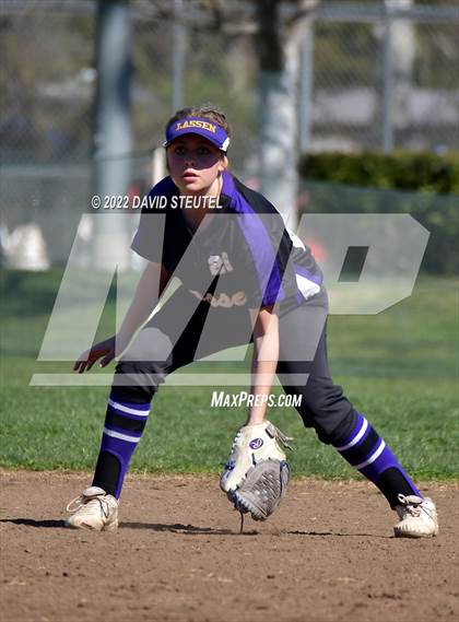 Thumbnail 1 in Lassen vs. Sutter (Pleasant Valley Tournament) photogallery.