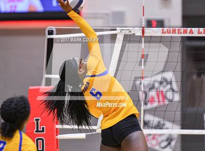 Thumbnail 3 in La Vega @ Lorena photogallery.