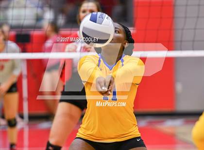 Thumbnail 2 in La Vega @ Lorena photogallery.