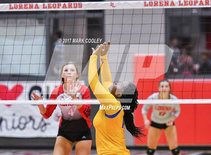 Thumbnail 2 in La Vega @ Lorena photogallery.