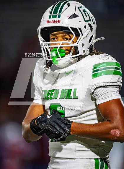 Thumbnail 2 in Green Hill vs. Oakland (TSSAA DIV 1 Class 6A Round 3) photogallery.