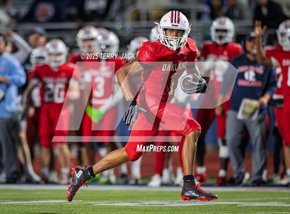 Thumbnail 1 in Green Hill vs. Oakland (TSSAA DIV 1 Class 6A Round 3) photogallery.