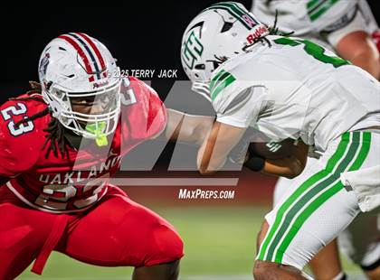 Thumbnail 3 in Green Hill vs. Oakland (TSSAA DIV 1 Class 6A Round 3) photogallery.