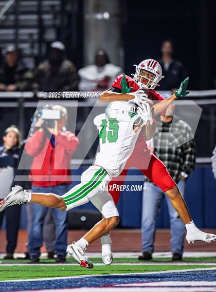 Thumbnail 1 in Green Hill vs. Oakland (TSSAA DIV 1 Class 6A Round 3) photogallery.