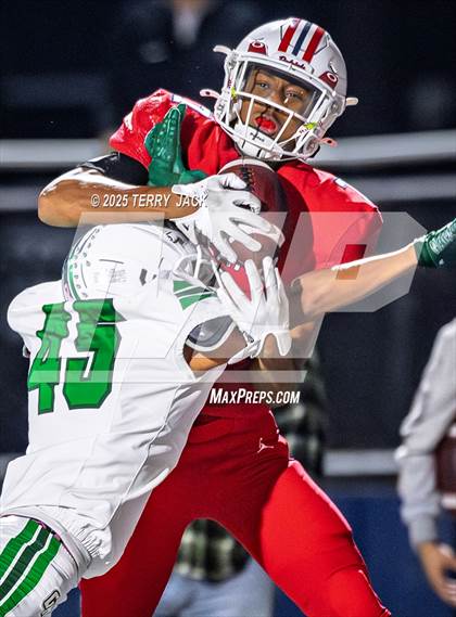 Thumbnail 2 in Green Hill vs. Oakland (TSSAA DIV 1 Class 6A Round 3) photogallery.