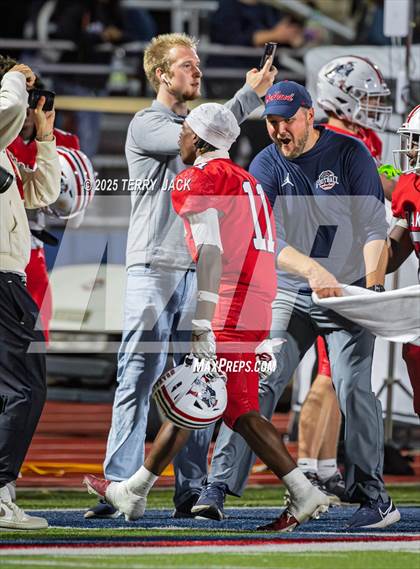 Thumbnail 1 in Green Hill vs. Oakland (TSSAA DIV 1 Class 6A Round 3) photogallery.