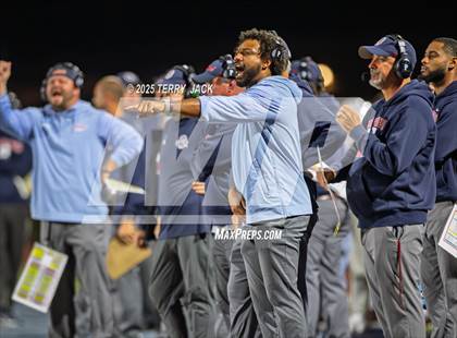 Thumbnail 1 in Green Hill vs. Oakland (TSSAA DIV 1 Class 6A Round 3) photogallery.