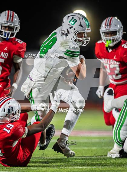 Thumbnail 2 in Green Hill vs. Oakland (TSSAA DIV 1 Class 6A Round 3) photogallery.