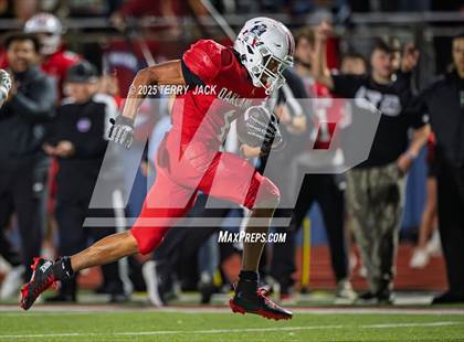 Thumbnail 3 in Green Hill vs. Oakland (TSSAA DIV 1 Class 6A Round 3) photogallery.