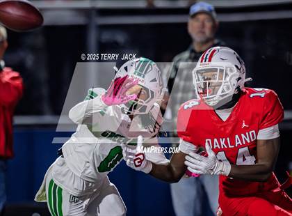Thumbnail 3 in Green Hill vs. Oakland (TSSAA DIV 1 Class 6A Round 3) photogallery.