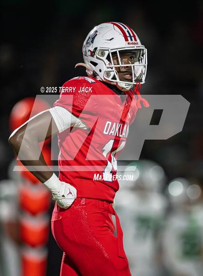 Thumbnail 1 in Green Hill vs. Oakland (TSSAA DIV 1 Class 6A Round 3) photogallery.