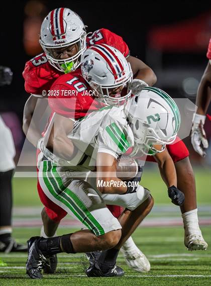 Thumbnail 1 in Green Hill vs. Oakland (TSSAA DIV 1 Class 6A Round 3) photogallery.