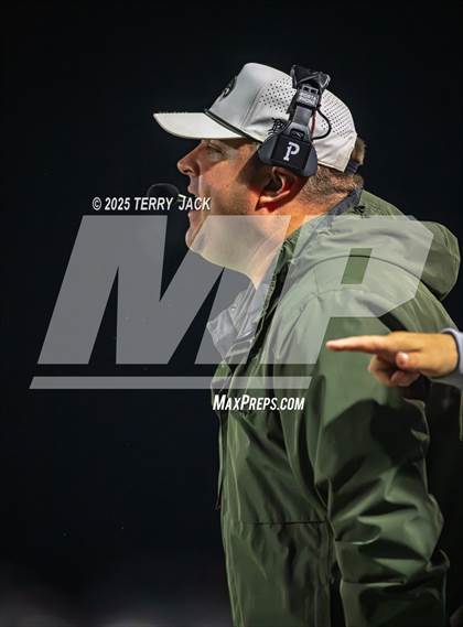 Thumbnail 1 in Green Hill vs. Oakland (TSSAA DIV 1 Class 6A Round 3) photogallery.