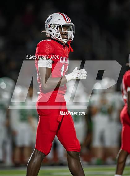 Thumbnail 2 in Green Hill vs. Oakland (TSSAA DIV 1 Class 6A Round 3) photogallery.