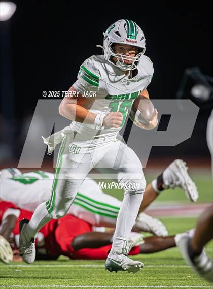 Thumbnail 2 in Green Hill vs. Oakland (TSSAA DIV 1 Class 6A Round 3) photogallery.