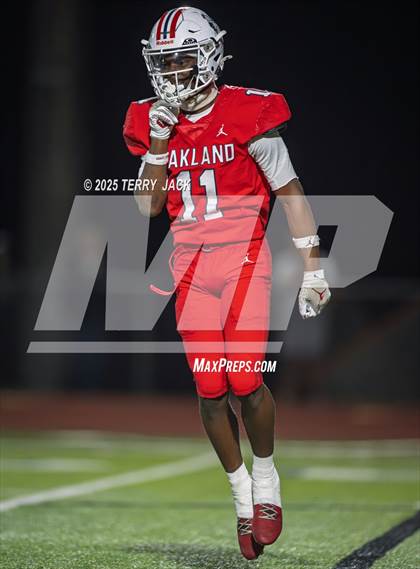 Thumbnail 2 in Green Hill vs. Oakland (TSSAA DIV 1 Class 6A Round 3) photogallery.