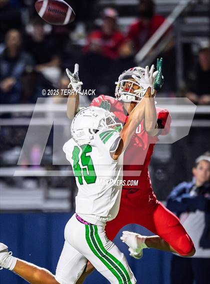 Thumbnail 2 in Green Hill vs. Oakland (TSSAA DIV 1 Class 6A Round 3) photogallery.