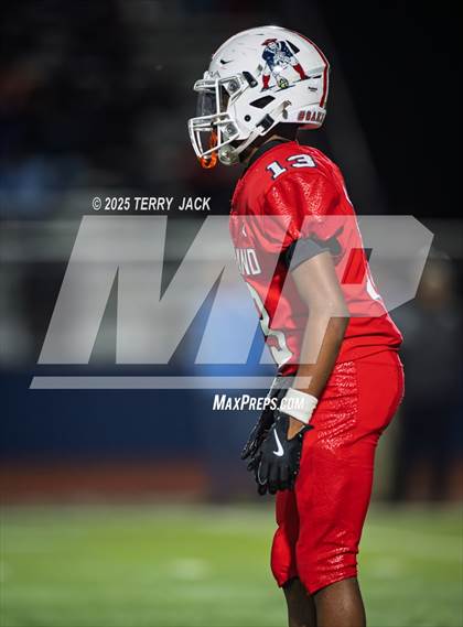 Thumbnail 2 in Green Hill vs. Oakland (TSSAA DIV 1 Class 6A Round 3) photogallery.