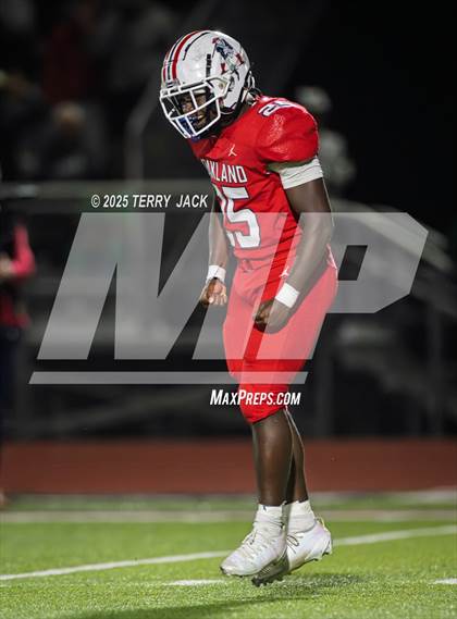 Thumbnail 3 in Green Hill vs. Oakland (TSSAA DIV 1 Class 6A Round 3) photogallery.