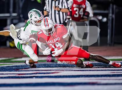 Thumbnail 1 in Green Hill vs. Oakland (TSSAA DIV 1 Class 6A Round 3) photogallery.