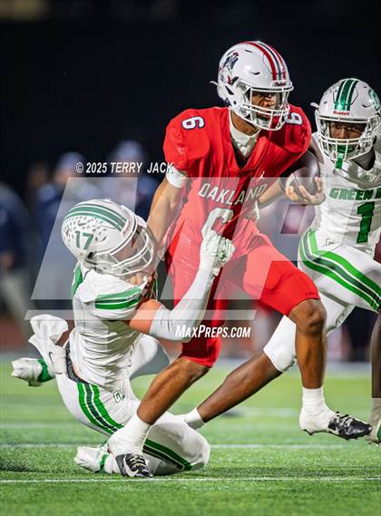 Thumbnail 1 in Green Hill vs. Oakland (TSSAA DIV 1 Class 6A Round 3) photogallery.