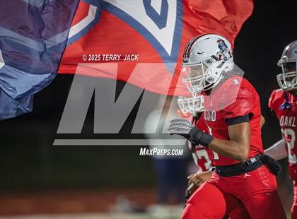 Thumbnail 1 in Green Hill vs. Oakland (TSSAA DIV 1 Class 6A Round 3) photogallery.