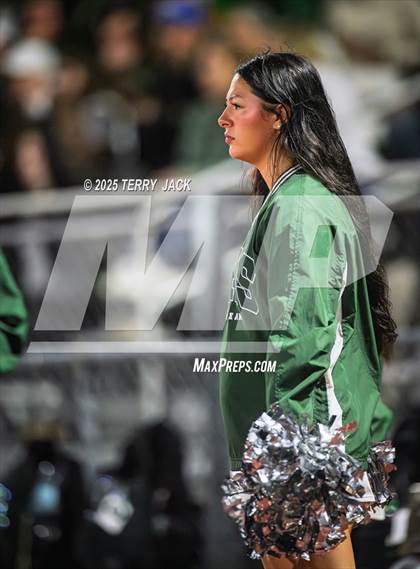 Thumbnail 3 in Green Hill vs. Oakland (TSSAA DIV 1 Class 6A Round 3) photogallery.