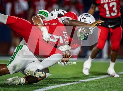 Thumbnail 2 in Green Hill vs. Oakland (TSSAA DIV 1 Class 6A Round 3) photogallery.