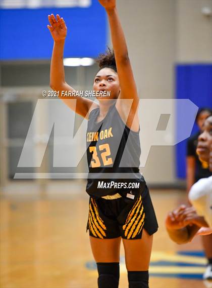 Thumbnail 3 in Klein Oak @ Klein photogallery.