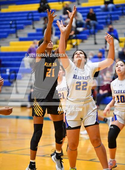 Thumbnail 2 in Klein Oak @ Klein photogallery.
