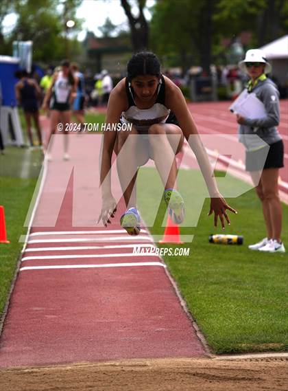 Thumbnail 1 in CHSAA 5A Finals (Triple Jump) photogallery.