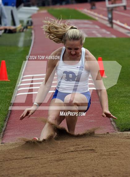 Thumbnail 1 in CHSAA 5A Finals (Triple Jump) photogallery.