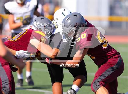 Thumbnail 1 in JV: Simi Valley vs. Oak Park photogallery.