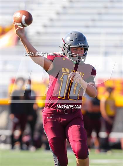 Thumbnail 2 in JV: Simi Valley vs. Oak Park photogallery.
