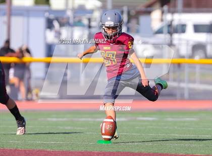 Thumbnail 2 in JV: Simi Valley vs. Oak Park photogallery.