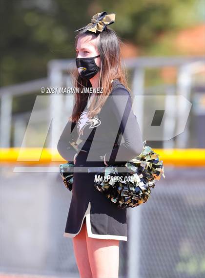 Thumbnail 3 in JV: Simi Valley vs. Oak Park photogallery.