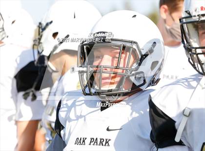 Thumbnail 1 in JV: Simi Valley vs. Oak Park photogallery.