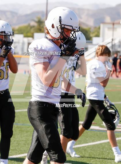 Thumbnail 3 in JV: Simi Valley vs. Oak Park photogallery.