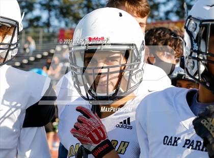 Thumbnail 3 in JV: Simi Valley vs. Oak Park photogallery.