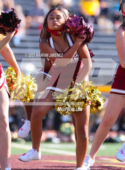 Thumbnail 3 in JV: Simi Valley vs. Oak Park photogallery.